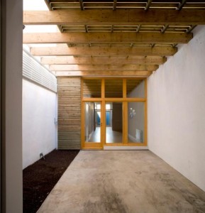 Casa entre medianeras